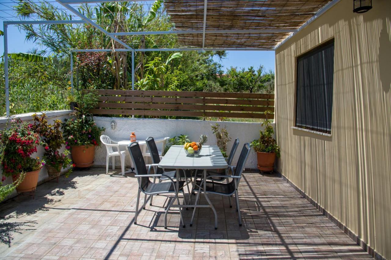 Studios Kydonia Gerani  Extérieur photo